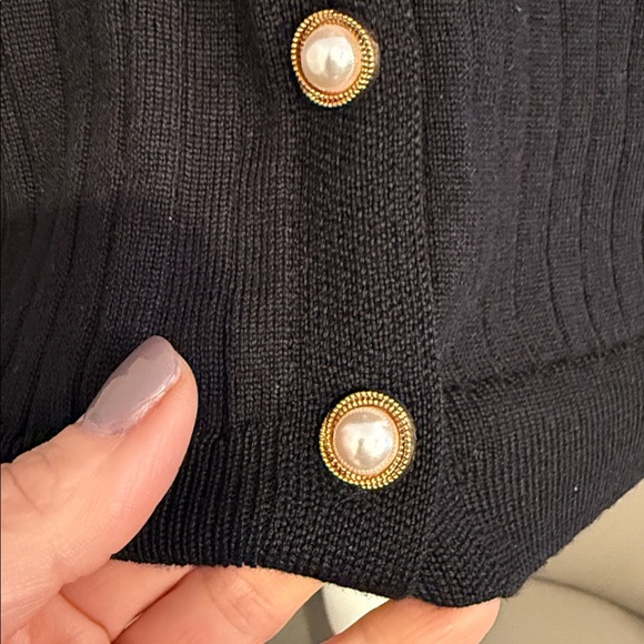 Nanette LePore Black Ribbed Pearl Button-Up Sweater Size Large - Picture 2 of 5